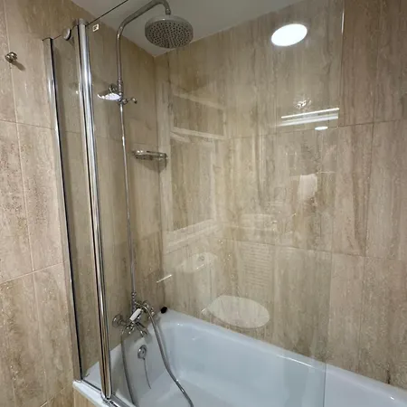 Apartament Oasis Ancla 4 *